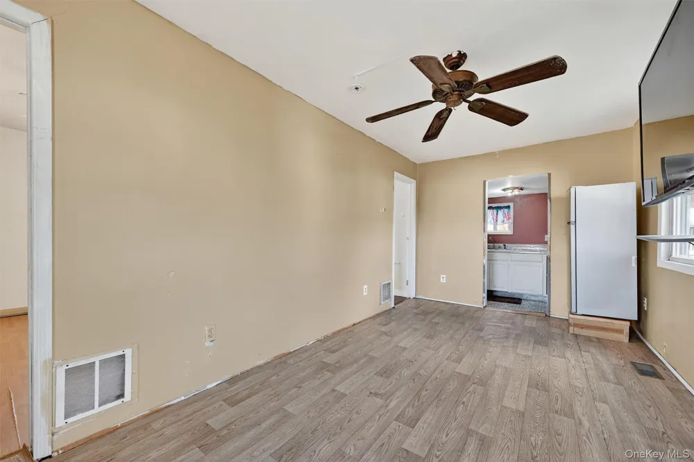 1187 Burlingham Road Pine Bush, NY 12566