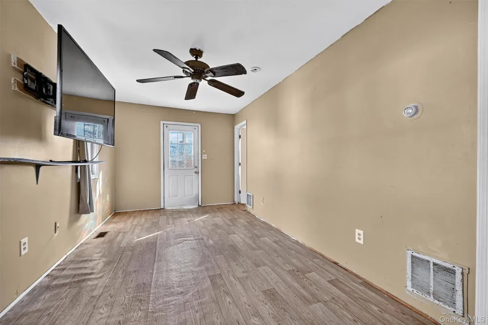 1187 Burlingham Road Pine Bush, NY 12566