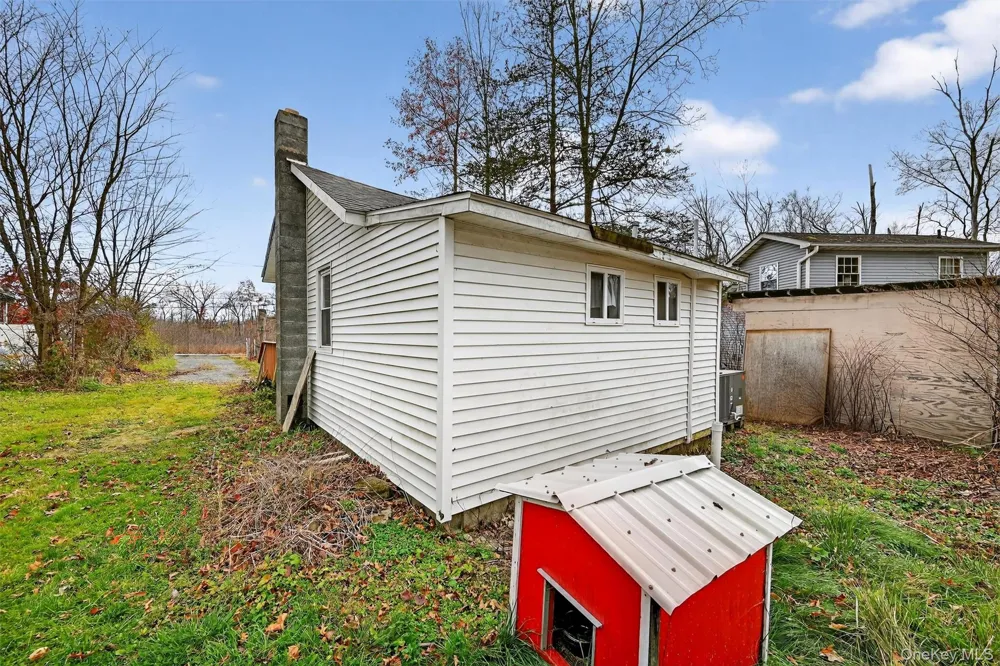 1187 Burlingham Road Pine Bush, NY 12566