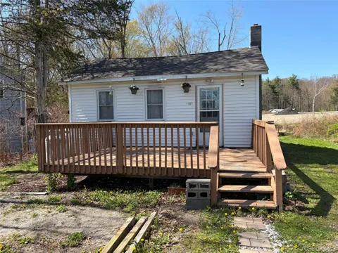 1187 Burlingham Road