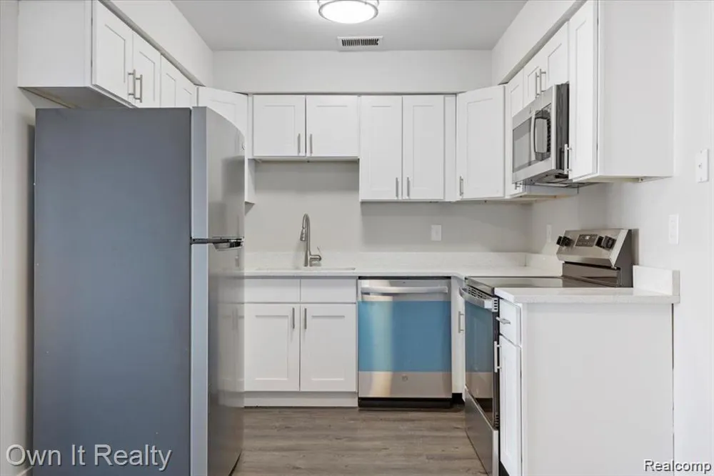 59314 Van Dyke Road Washington Township, MI 48094
