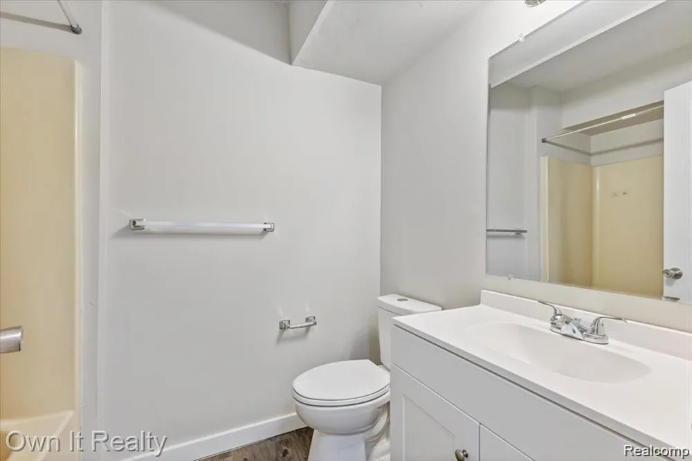 59314 Van Dyke Road Washington Township, MI 48094