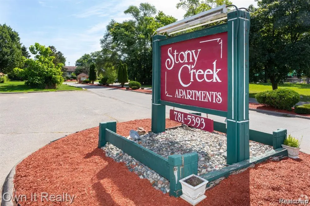 59314 Van Dyke Road Washington Township, MI 48094