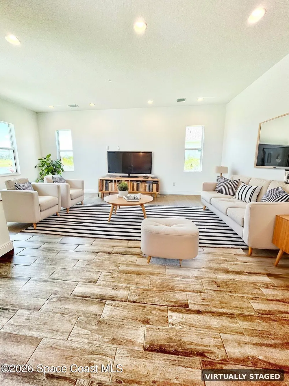 2938 Pangea Circle Melbourne, FL 32940