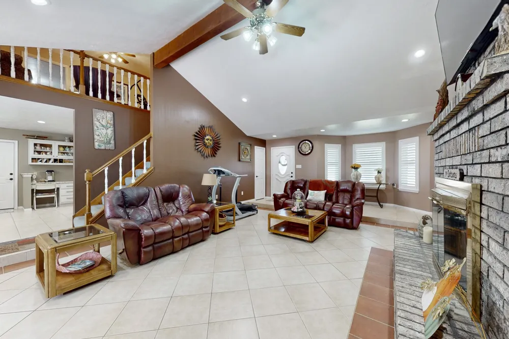 974 State Highway 21 Highway E Caldwell, TX 77836