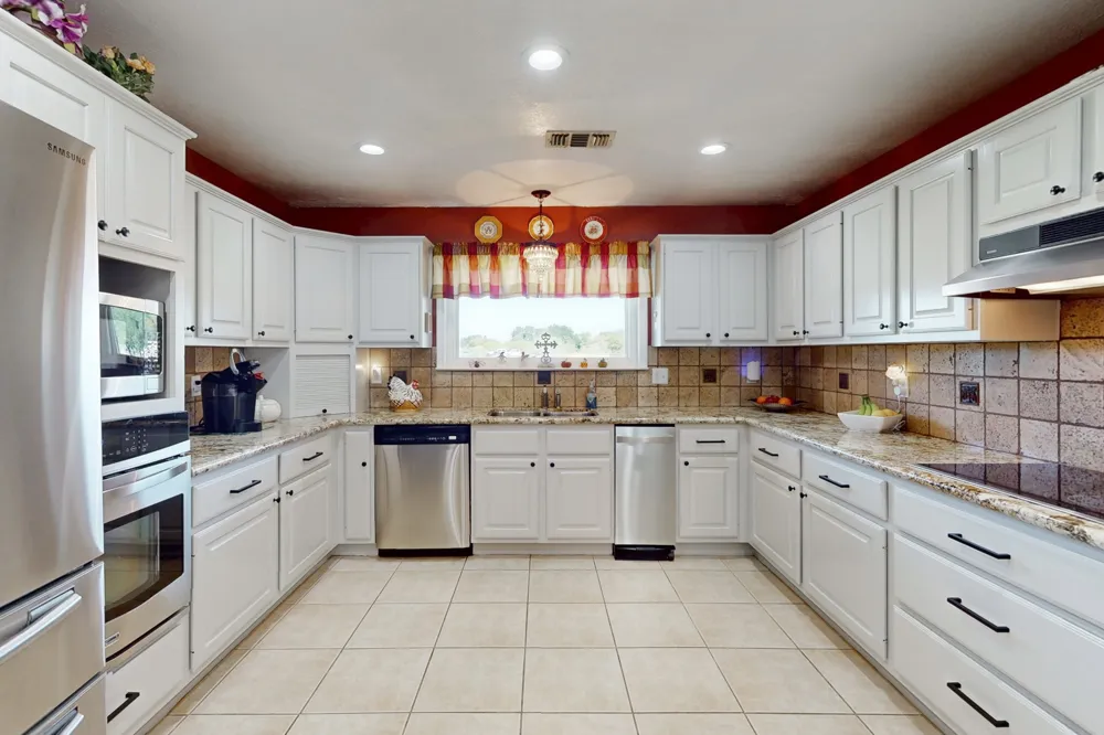 974 State Highway 21 Highway E Caldwell, TX 77836