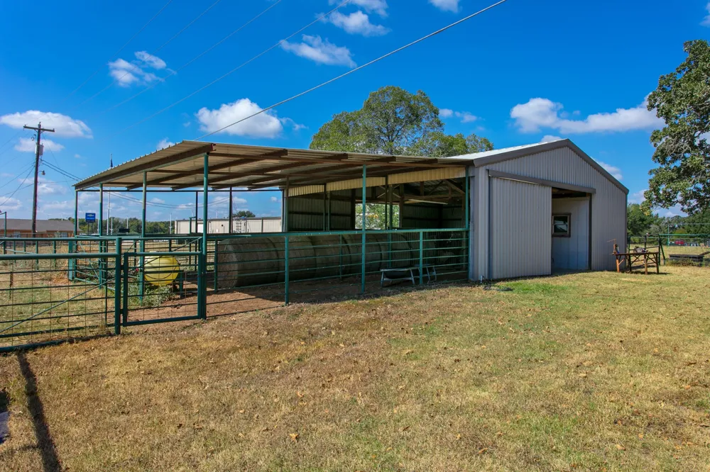 974 State Highway 21 Highway E Caldwell, TX 77836