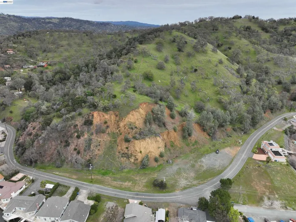 11130 Lakeshore Dr Clearlake, CA 95424