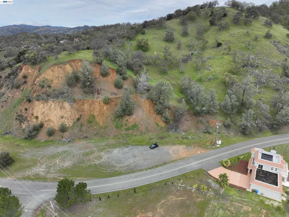 11130 Lakeshore Dr Clearlake, CA 95424