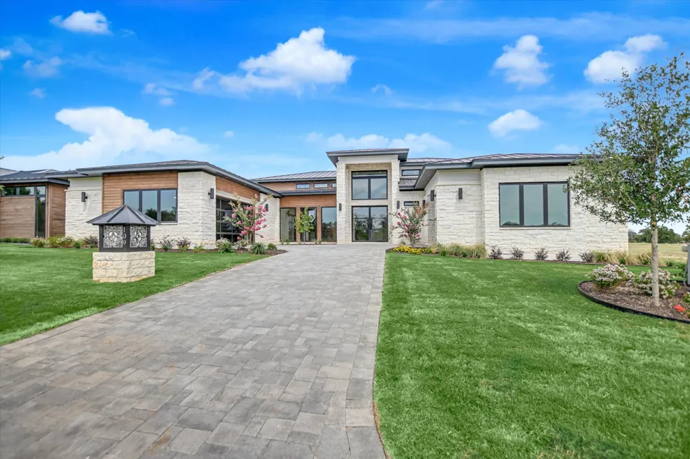 109 Island Court Horseshoe Bay, TX 78657