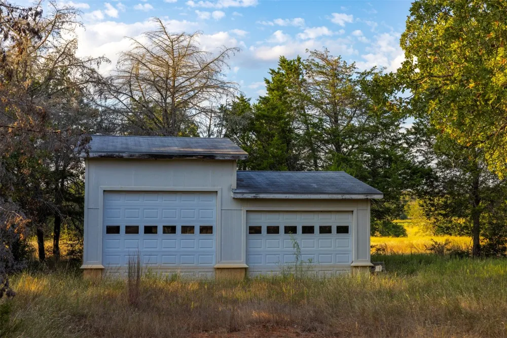 1400 Fm 535 Smithville, TX 78957