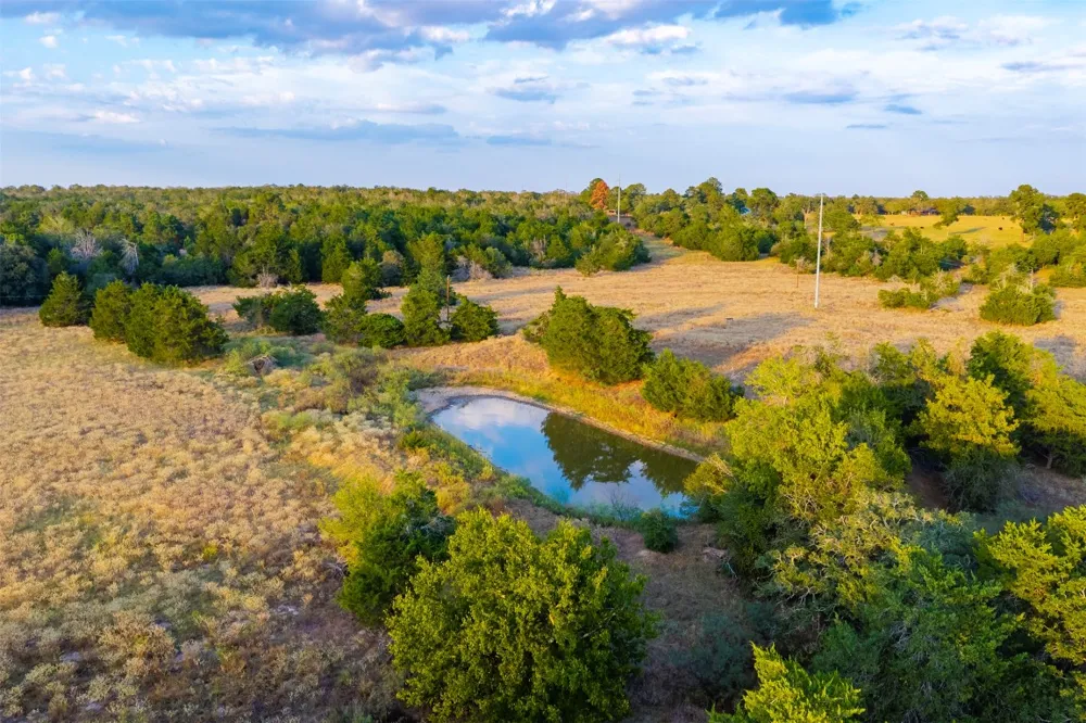 1400 Fm 535 Smithville, TX 78957