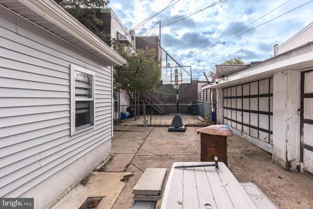 2578 ORTHODOX STREET Philadelphia, PA 19137