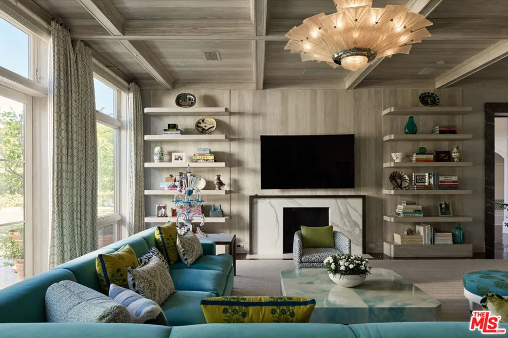 250 Carolwood Drive Los Angeles, CA 90077