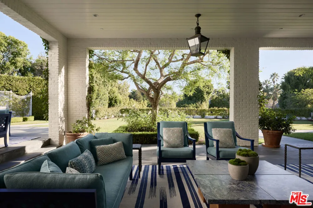 250 Carolwood Drive Los Angeles, CA 90077