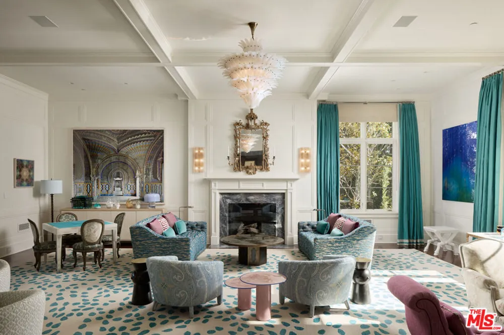 250 Carolwood Drive Los Angeles, CA 90077