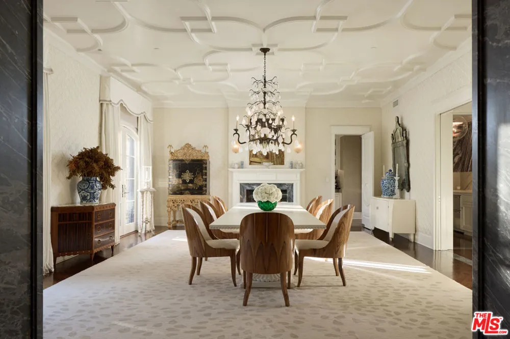 250 Carolwood Drive Los Angeles, CA 90077