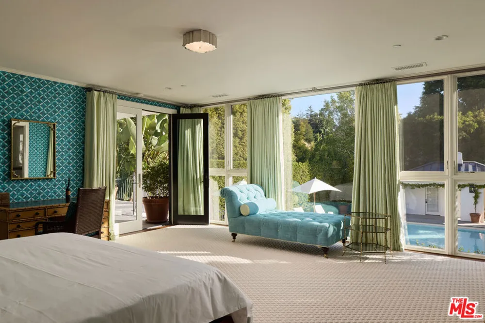 250 Carolwood Drive Los Angeles, CA 90077