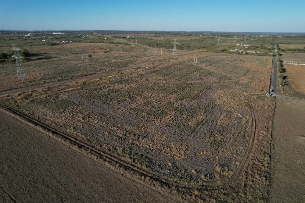 696 Williamson Road Lockhart, TX 78644
