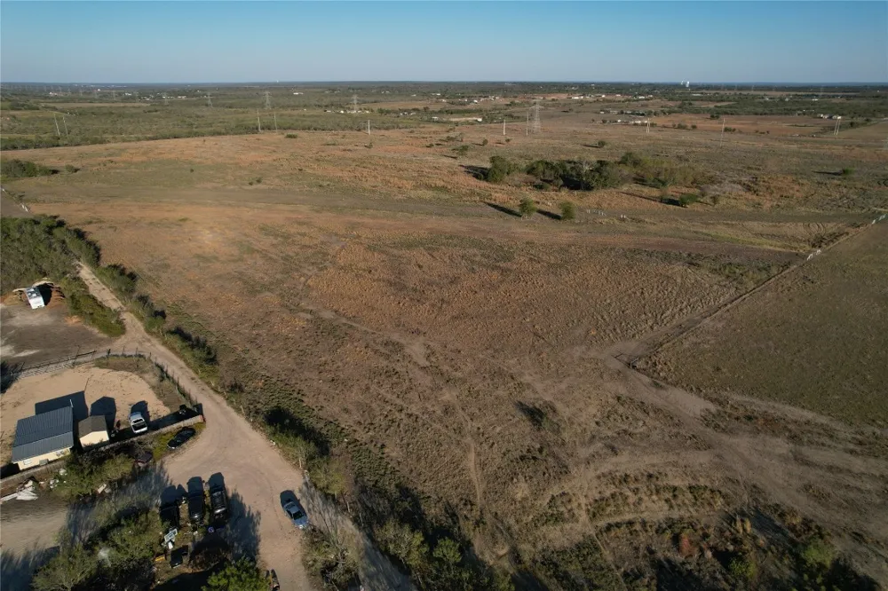 696 Williamson Road Lockhart, TX 78644