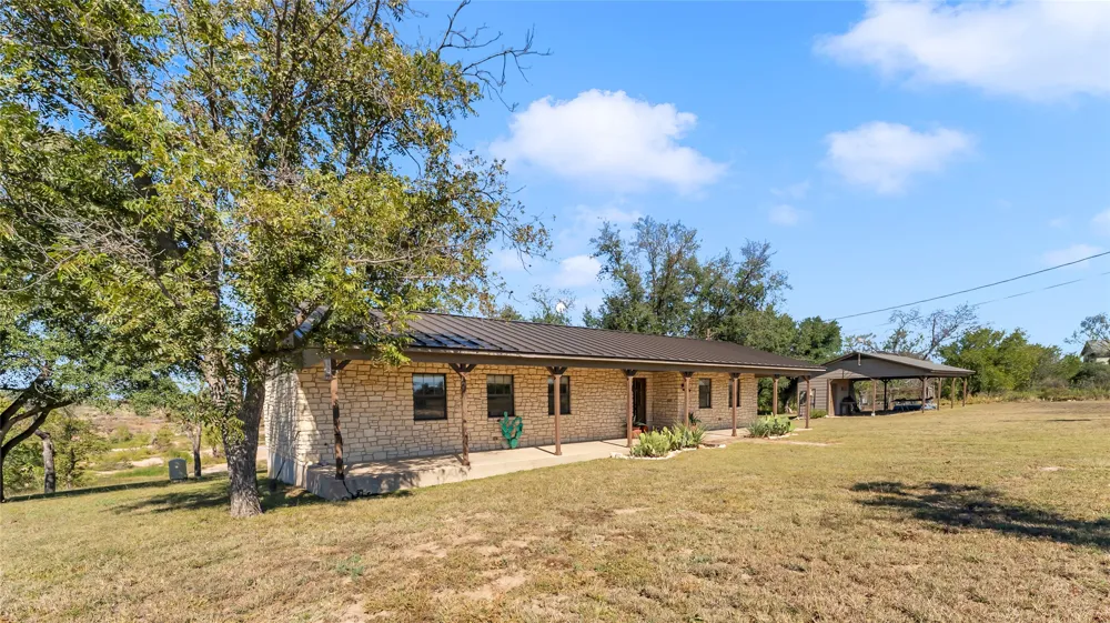 261 Diamond Cross Drive Llano, TX 78643