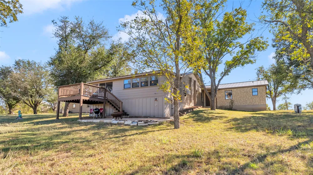 261 Diamond Cross Drive Llano, TX 78643