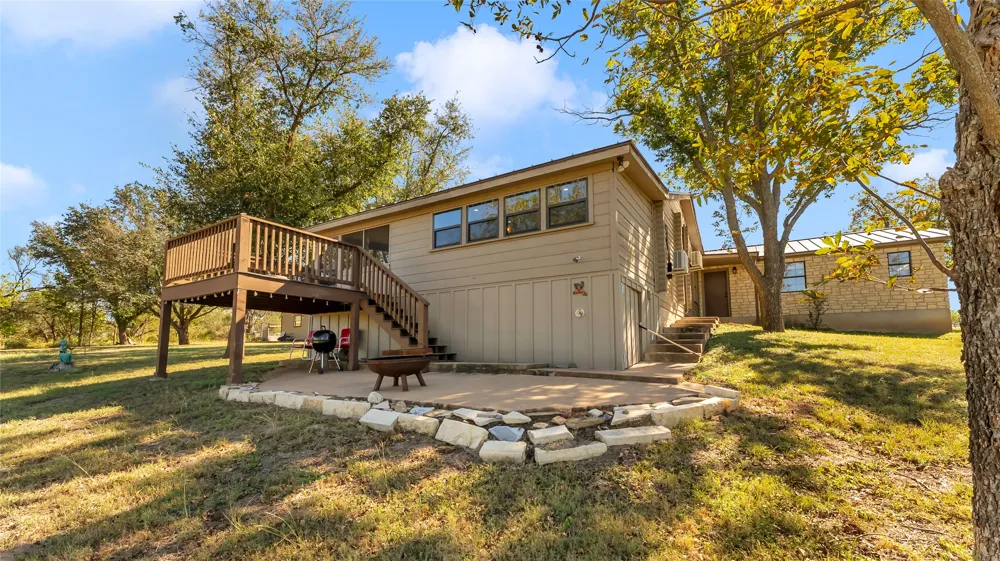 261 Diamond Cross Drive Llano, TX 78643