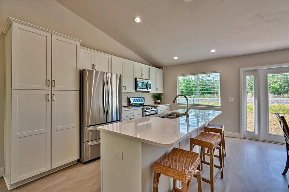 135 HARTFORD STREET Hawthorne, FL 32640