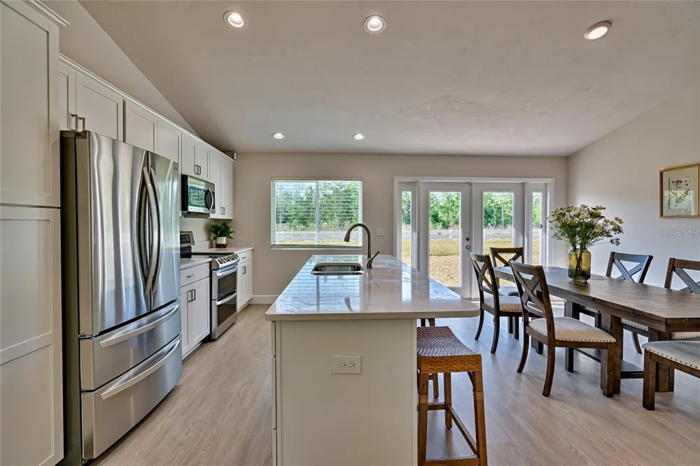 135 HARTFORD STREET Hawthorne, FL 32640