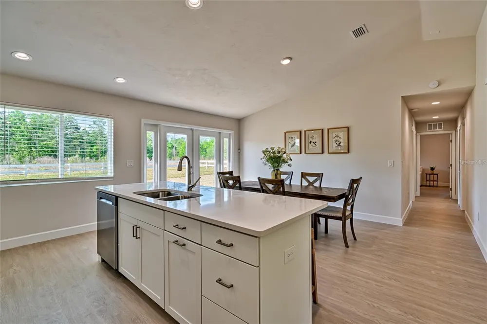 135 HARTFORD STREET Hawthorne, FL 32640