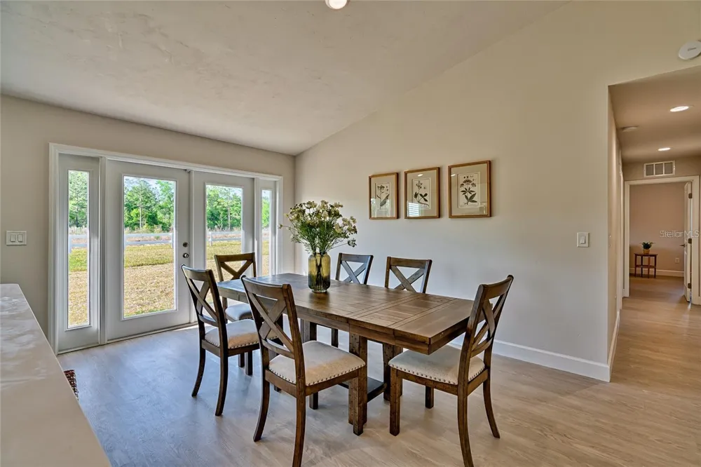 135 HARTFORD STREET Hawthorne, FL 32640
