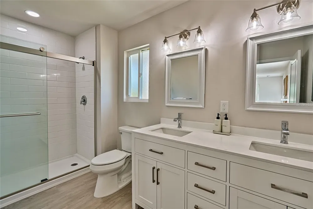 135 HARTFORD STREET Hawthorne, FL 32640
