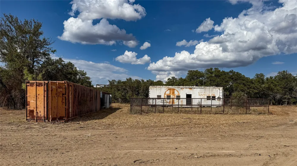 6885 County Road 594 Brownwood, TX 76801