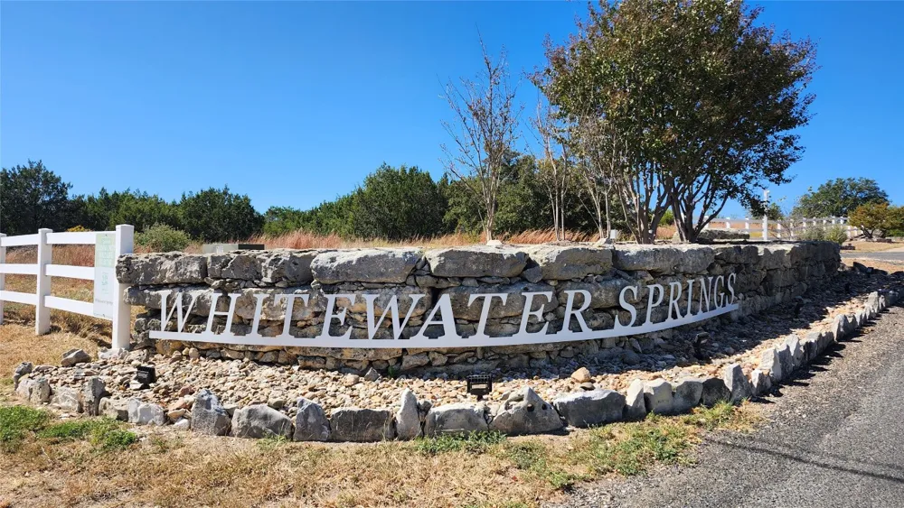 1 Balcones Ridge Way Bertram, TX 78605