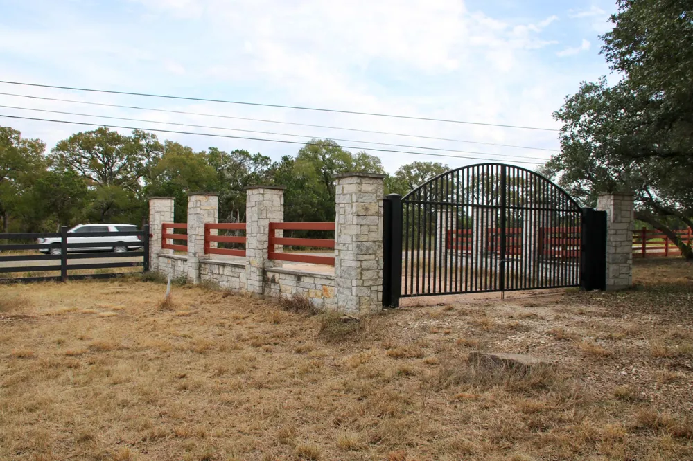 18001 Fm 150 W Driftwood, TX 78619