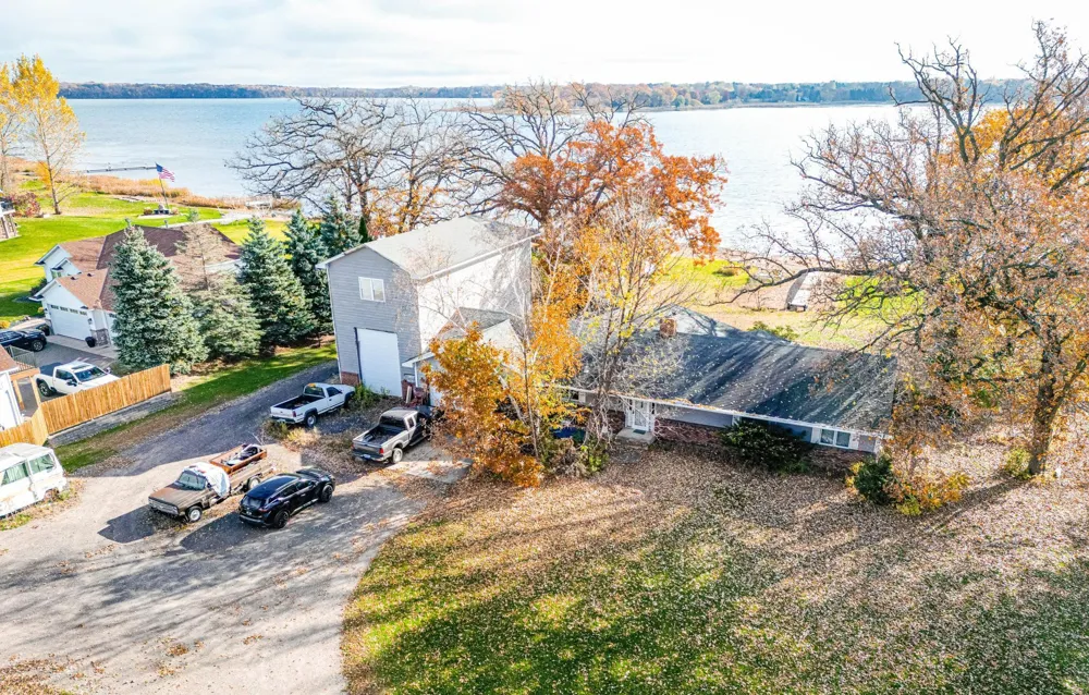 9225 Lake Boulevard Chisago City, MN 55013