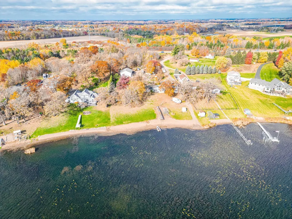 9225 Lake Boulevard Chisago City, MN 55013