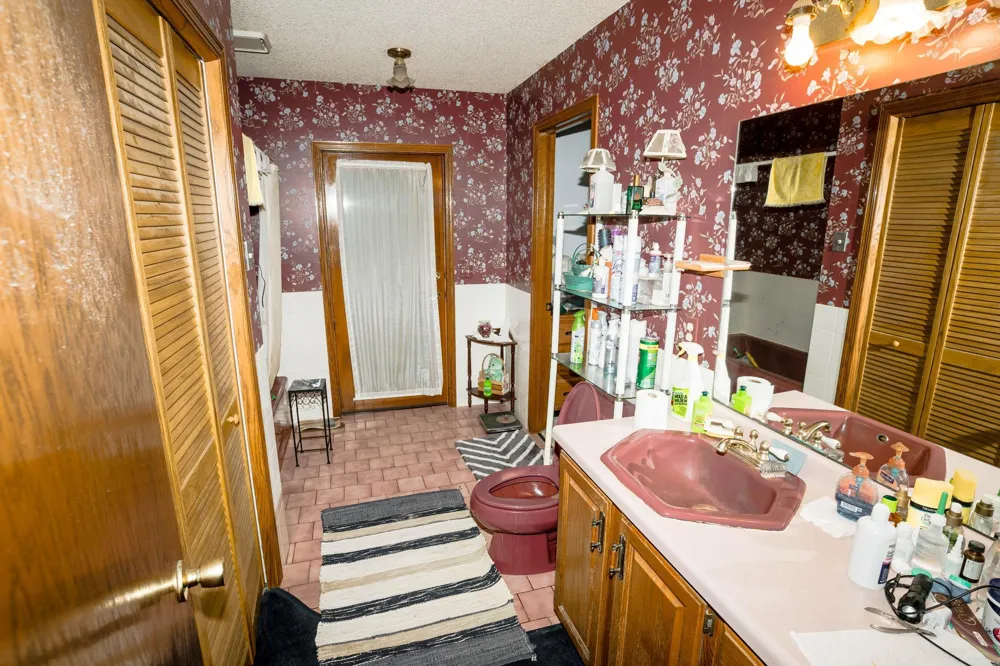 9225 Lake Boulevard Chisago City, MN 55013