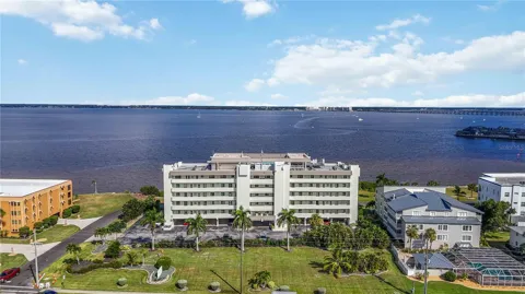 1500 PARK BEACH CIRCLE #6C