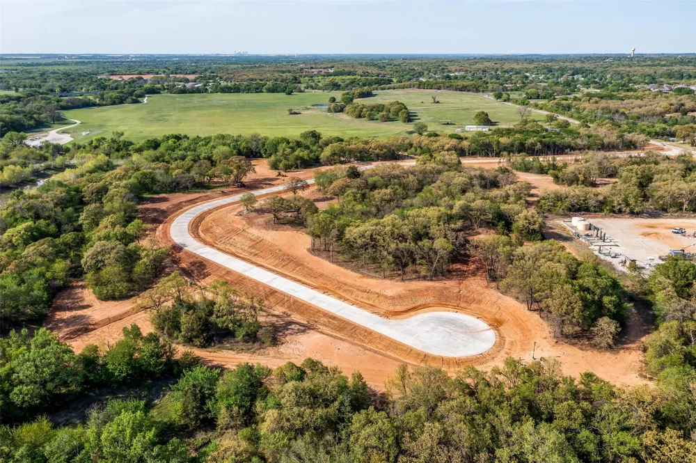 1601 Private Access 60200 Burleson, TX 76028