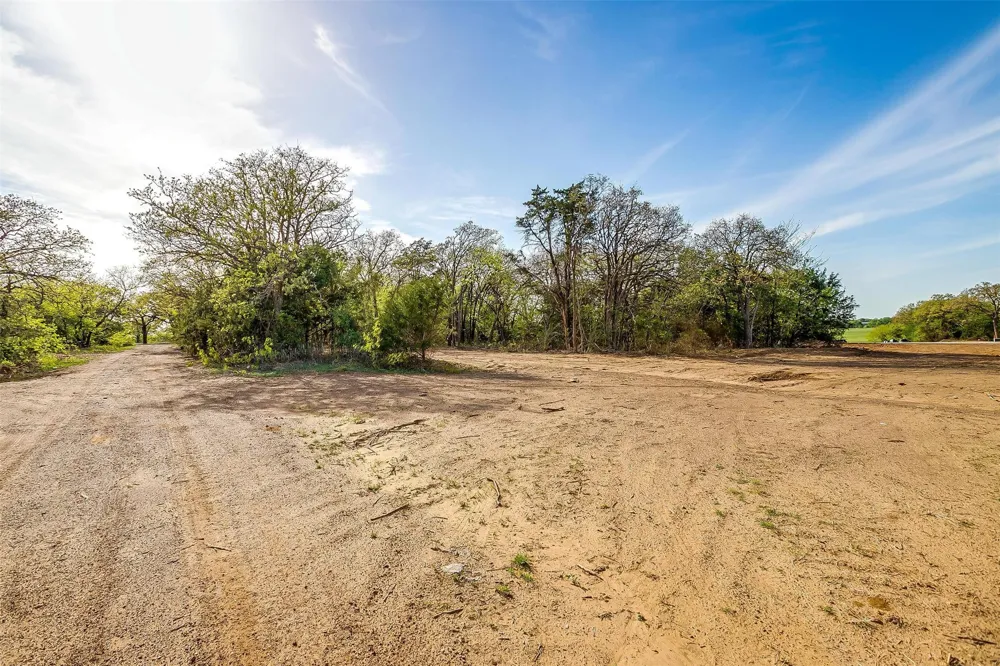 1601 Private Access 60200 Burleson, TX 76028