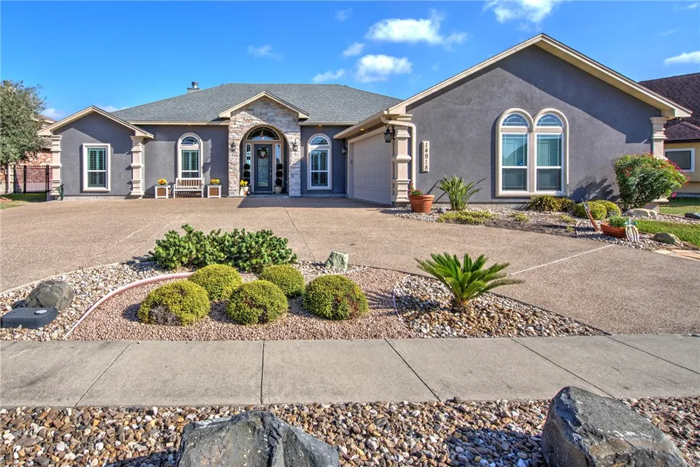 14918 Lake Athens Avenue Robstown, TX 78380