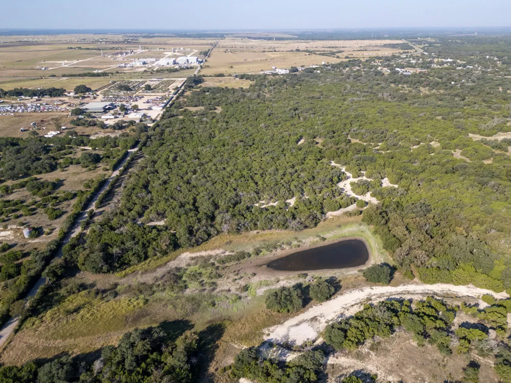 112 Loop 308 Briggs, TX 78608