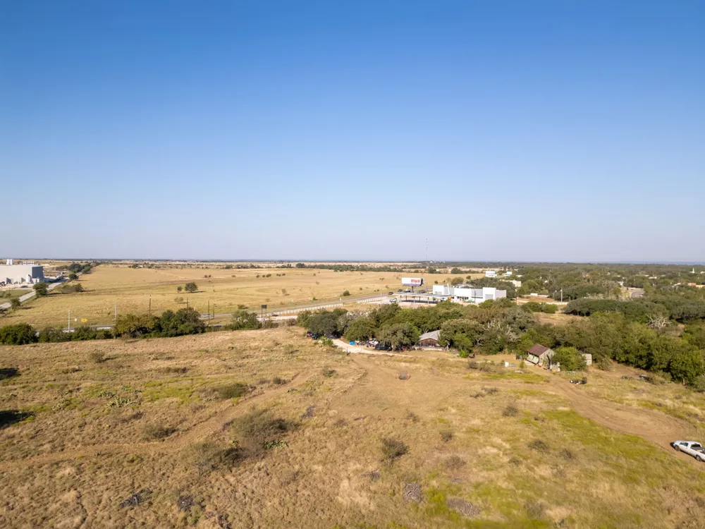 112 Loop 308 Briggs, TX 78608