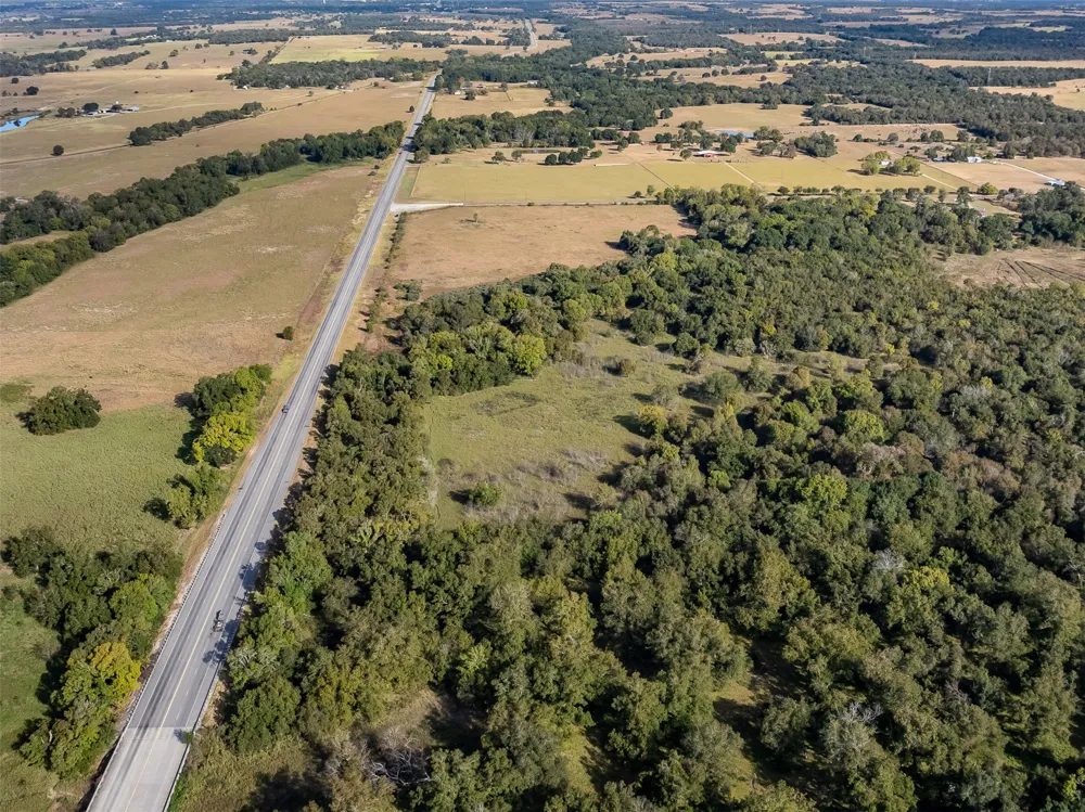 3297 FM 3403 Lincoln, TX 78948