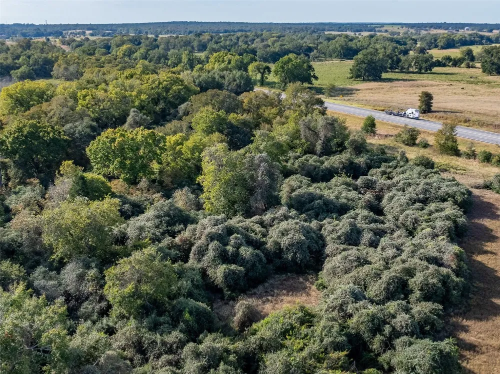 3297 FM 3403 Lincoln, TX 78948
