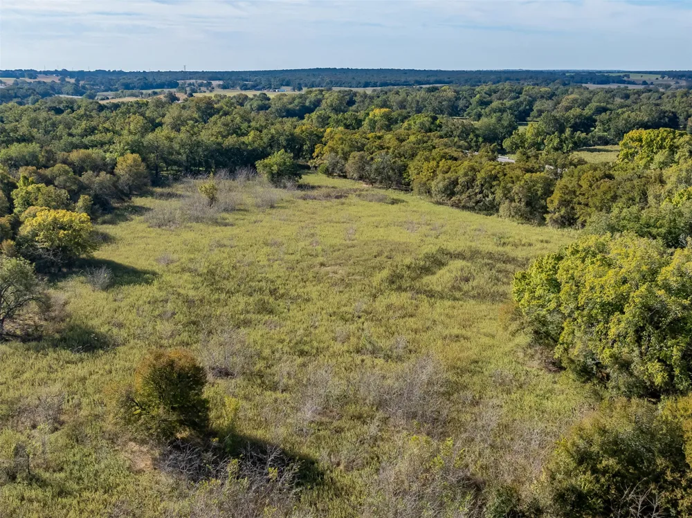 3297 FM 3403 Lincoln, TX 78948