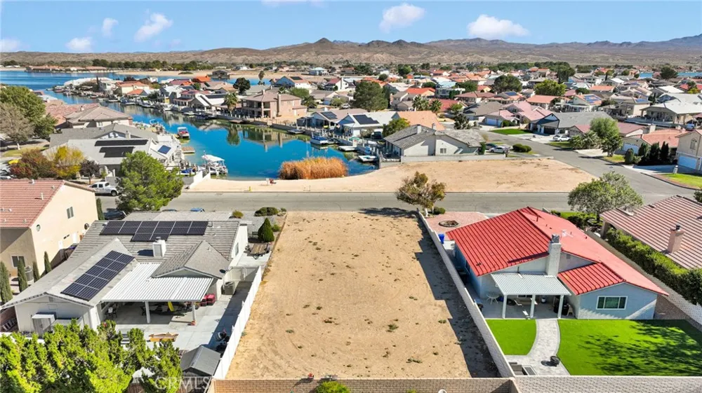 27044 Pirateer Helendale, CA 92342