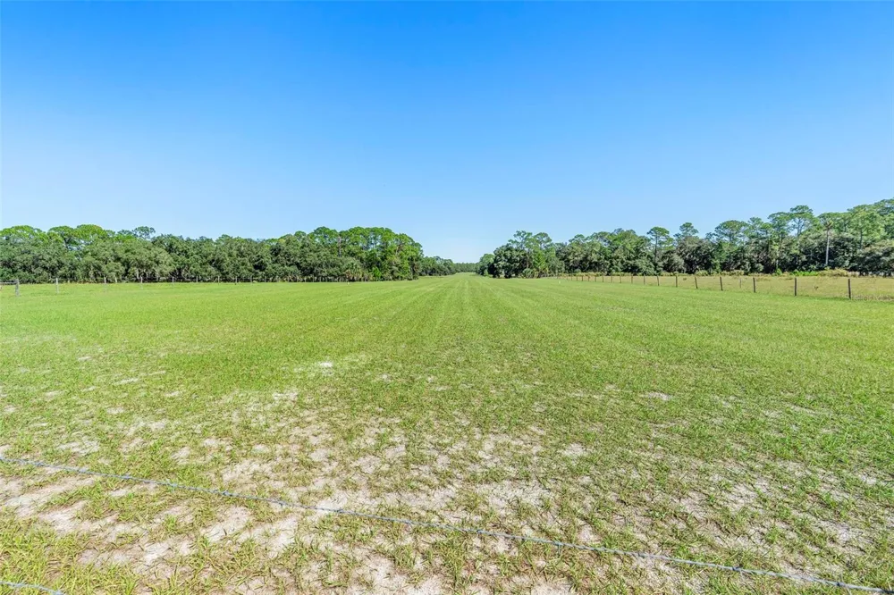 DEEP WOODS ROAD Paisley, FL 32767