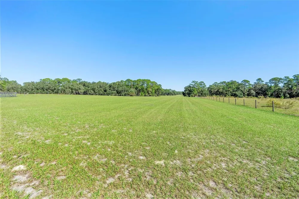 DEEP WOODS ROAD Paisley, FL 32767